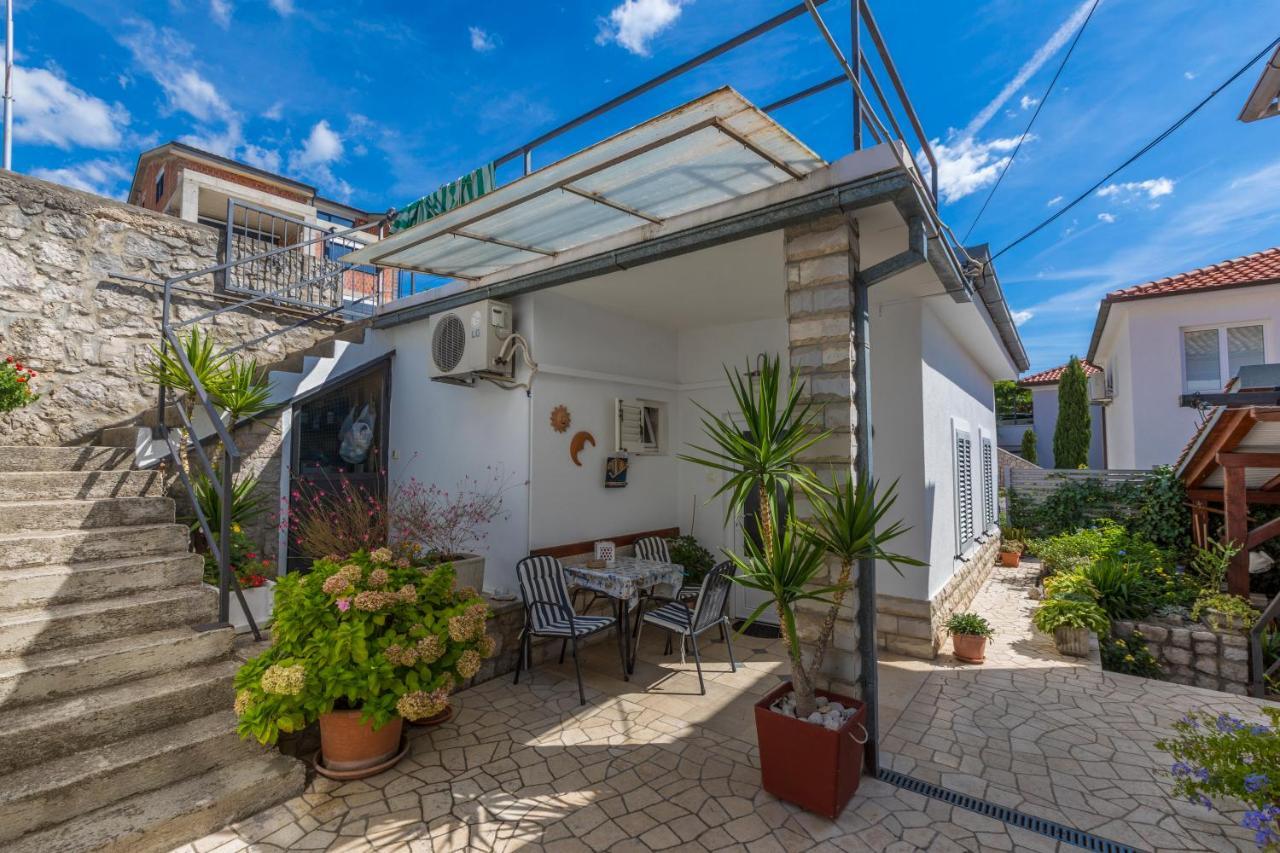 Zupan Apartment Crikvenica Exterior photo